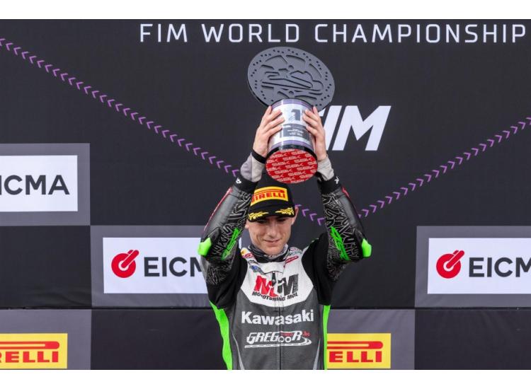 Kawasaki remporte le titre final des constructeurs WorldSSP300