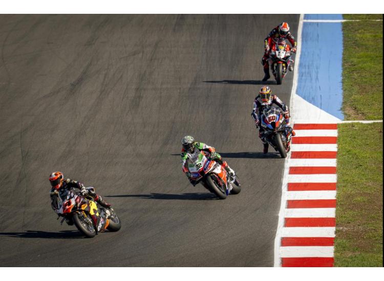 Double podium dimanche pour BbKRT et Lowes