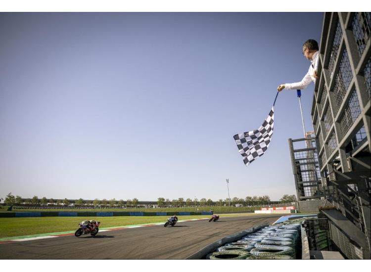Double podium dimanche pour BbKRT et Lowes