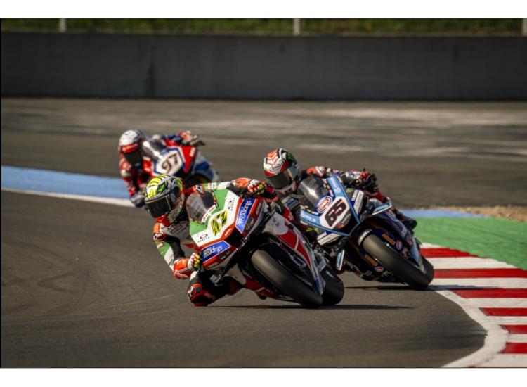 Double podium dimanche pour BbKRT et Lowes