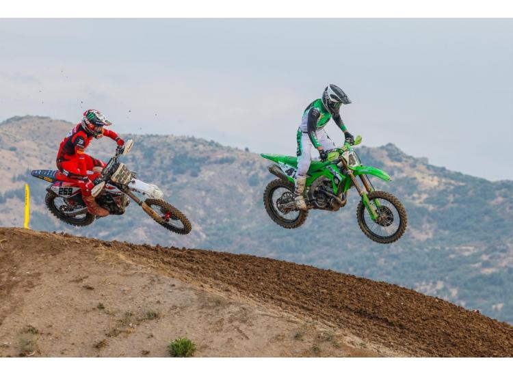Romain Febvre défend la plaque rouge avec un podium
