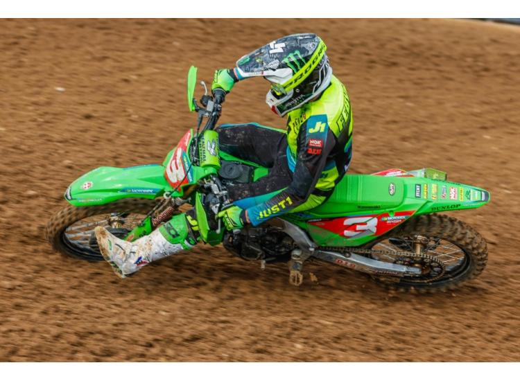 Romain Febvre défend la plaque rouge avec un podium