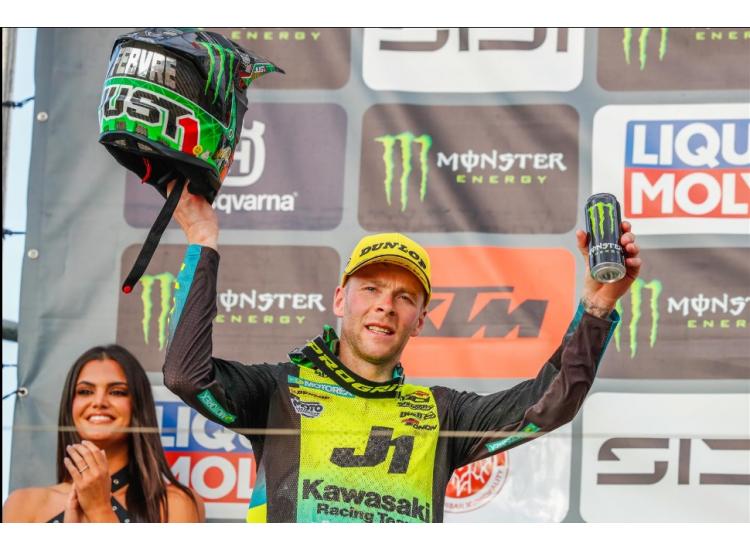 Romain Febvre défend la plaque rouge avec un podium
